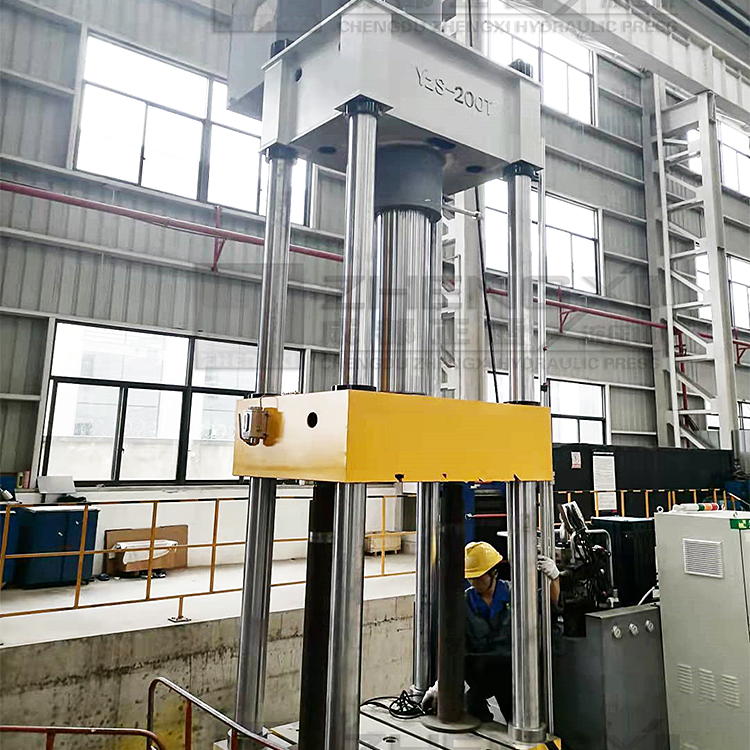 200噸四柱復(fù)合材料液壓機落戶眉山 200噸四柱復(fù)合材料液壓機落戶眉山